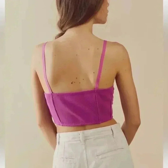 Free People Have My Heart Cami  🙌🏻✨⏰💭🤝⌛️ Eyelet Detail & sweet button detail - Picture 10 of 15